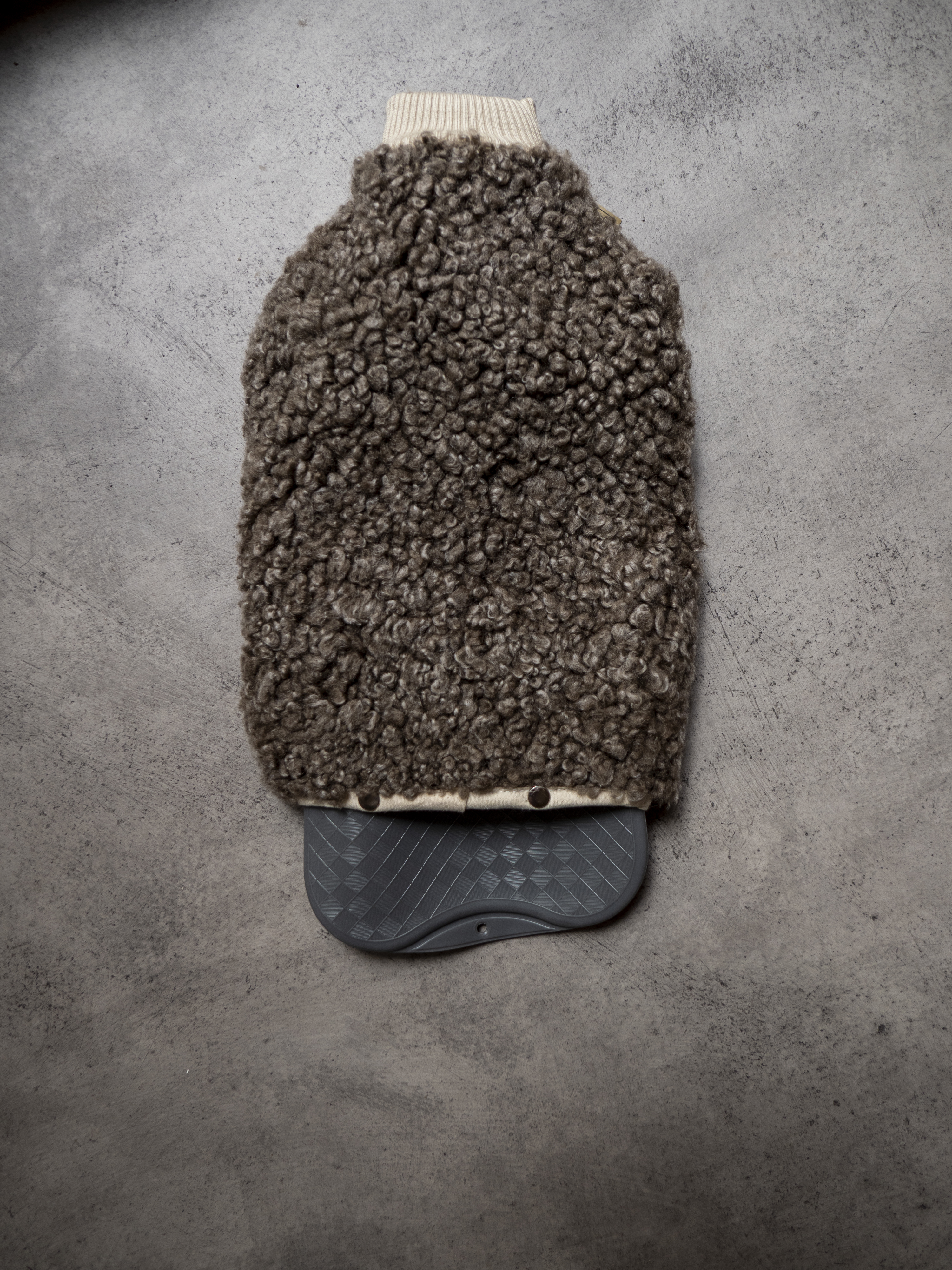 Lammfell-Wärmflasche "Curly" - Braun mit hellen Spitzen