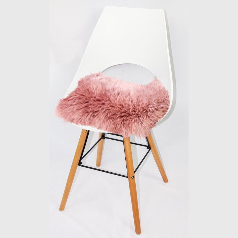 Quadratische Sitzauflagen aus austral. Lammfell - mauve